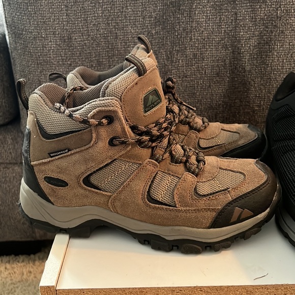 Kids Outland waterproof hiking shoes - Picture 2 of 2